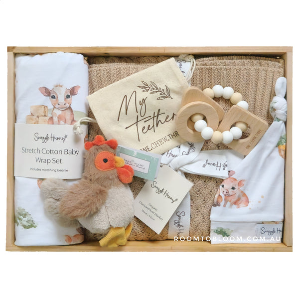 ROOM TO BLOOM Feeling Clucky Baby Gift Hamper