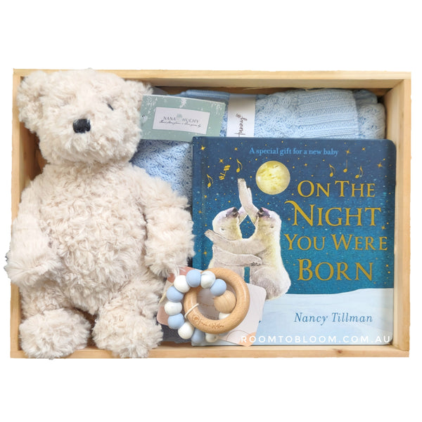 ROOM TO BLOOM Written in the Stars Baby Gift Hamper